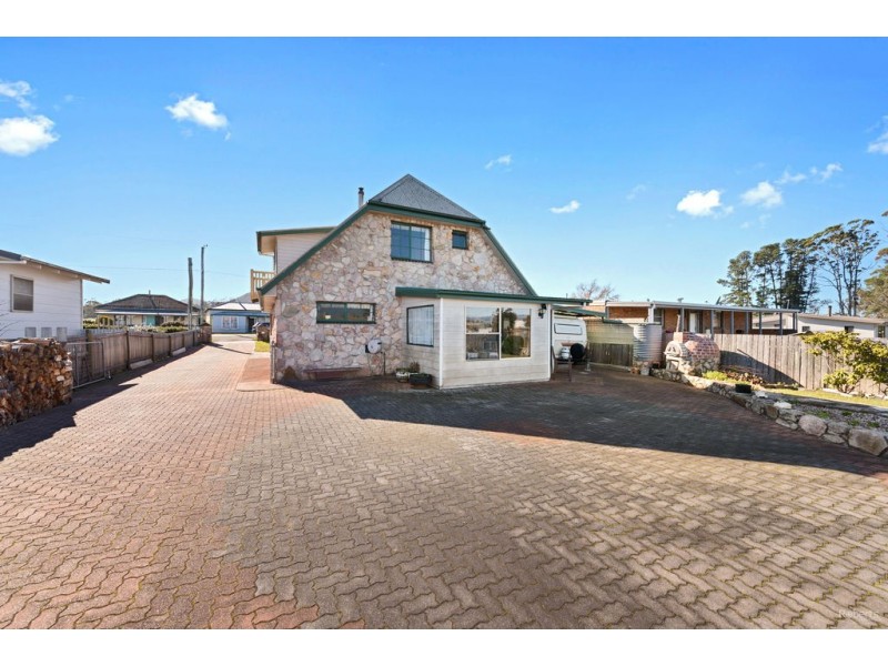 136 Main Street, Sheffield TAS 7306