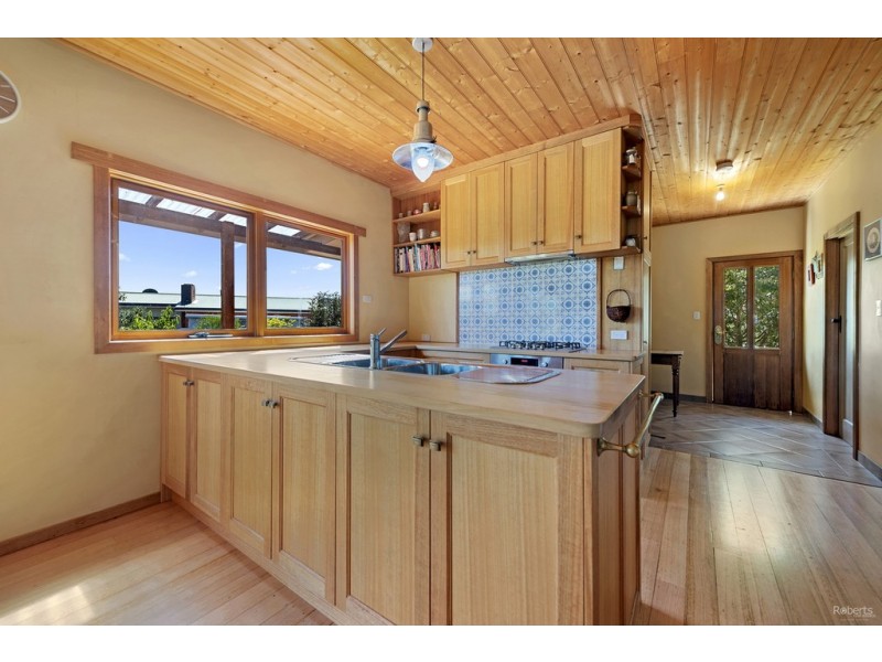 26a Roland Court, Sheffield TAS 7306