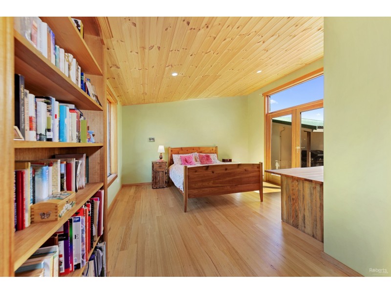 26a Roland Court, Sheffield TAS 7306