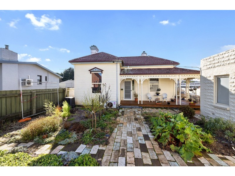 87 Main Street, Sheffield TAS 7306