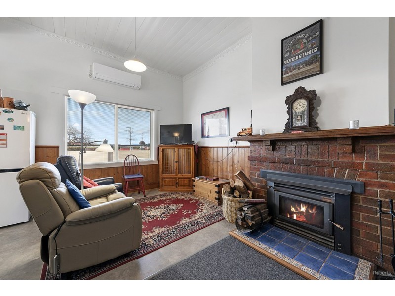 87 Main Street, Sheffield TAS 7306