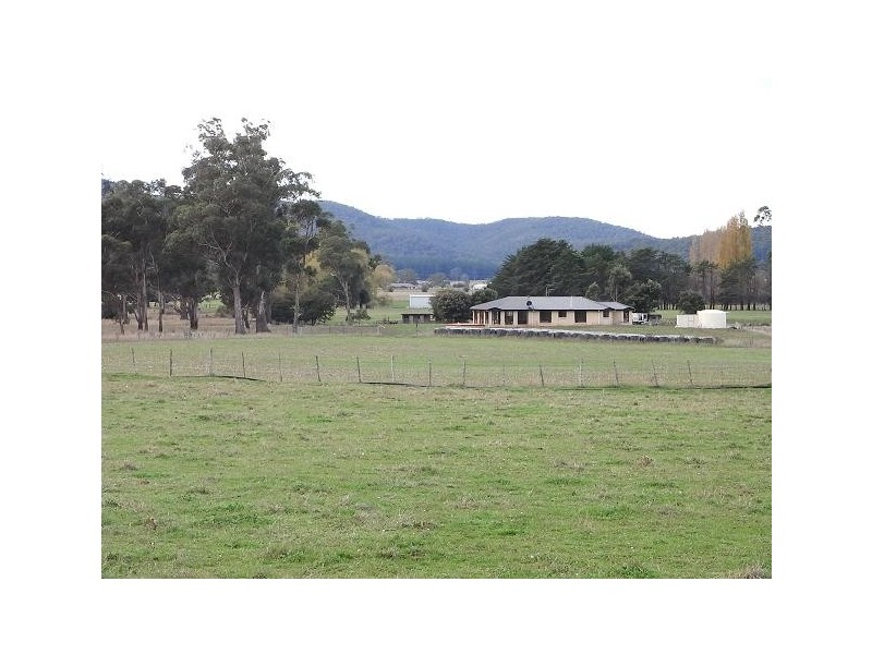 144 Old Paradise Road, Sheffield TAS 7306