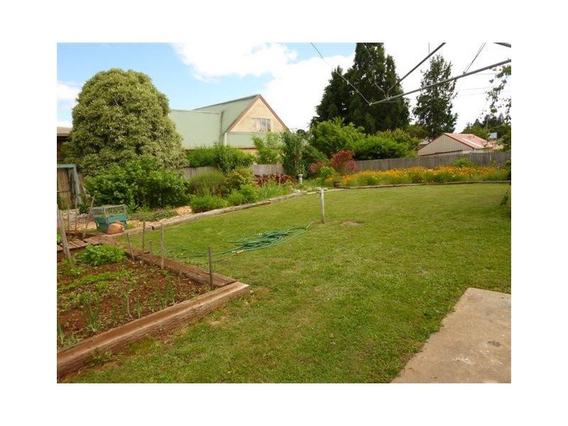 9 Henry Street, Sheffield TAS 7306