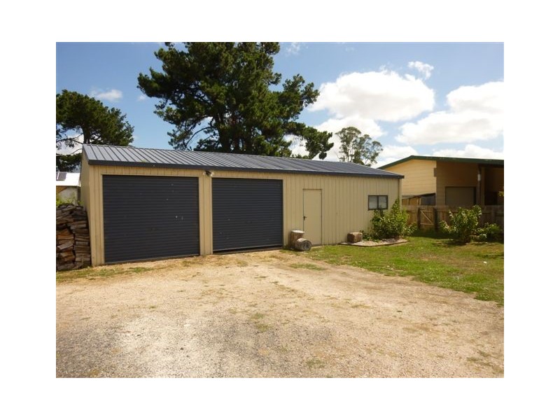 142 Main Street, Sheffield TAS 7306