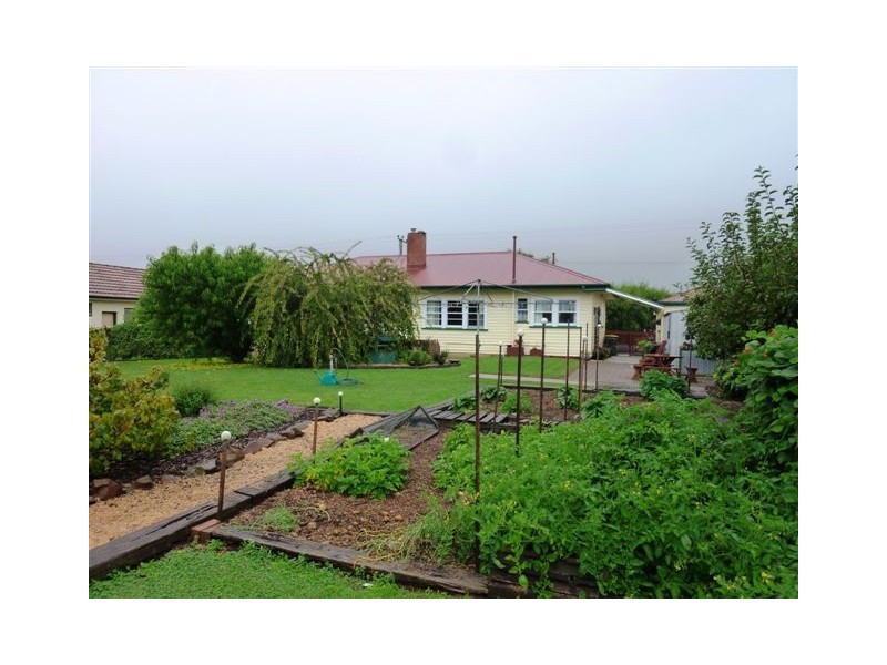 9 Henry Street, Sheffield TAS 7306