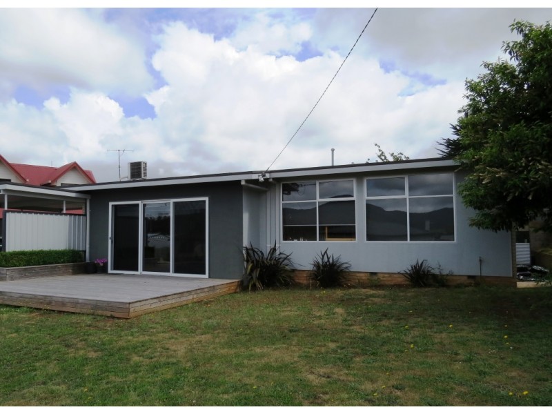 8 Albert Street, Sheffield TAS 7306