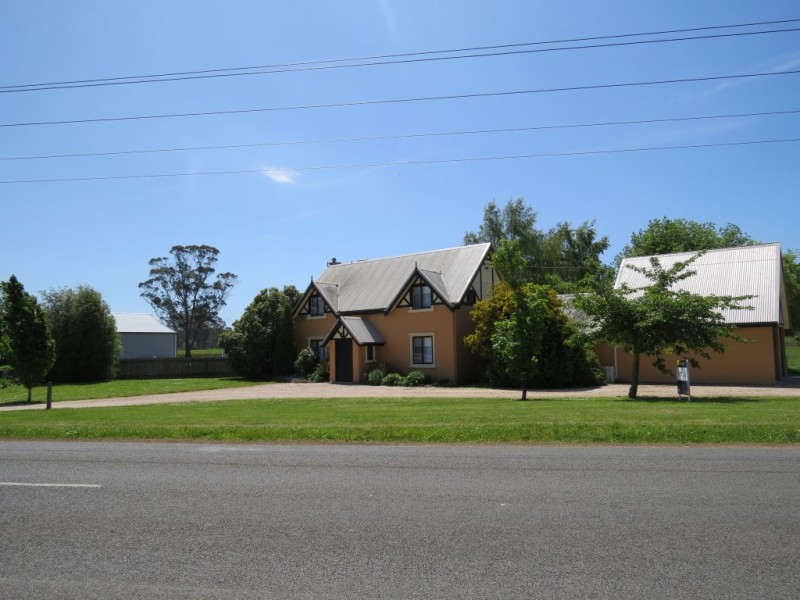 213 Main Street, Sheffield TAS 7306