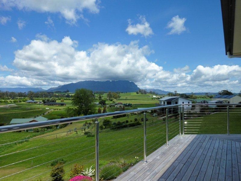 10 Landon Place, Sheffield TAS 7306