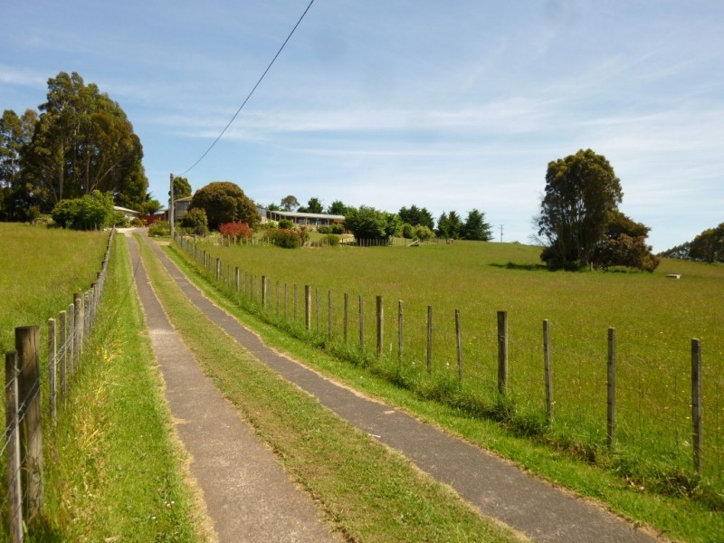 102 Brays Road, Sheffield TAS 7306