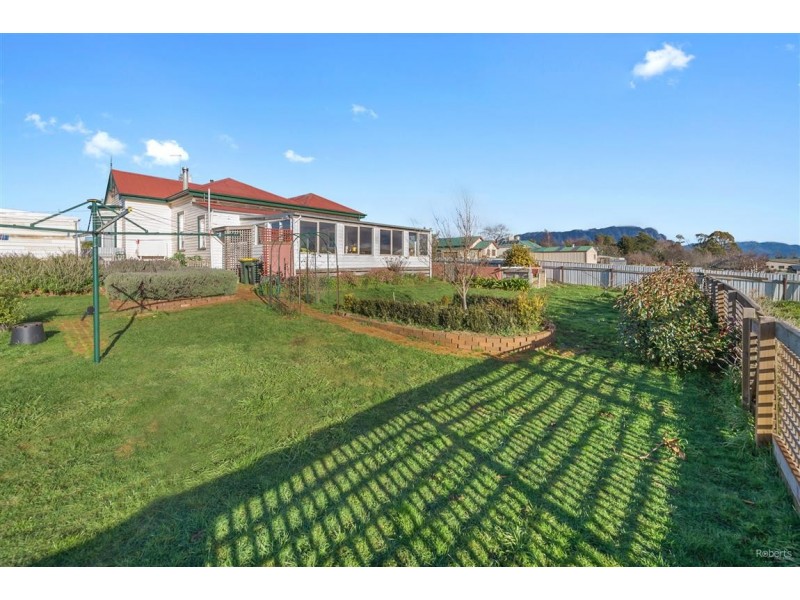 19 High Street, Sheffield TAS 7306