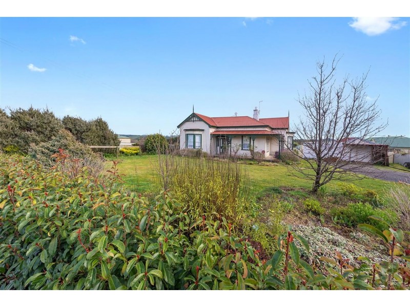 19 High Street, Sheffield TAS 7306