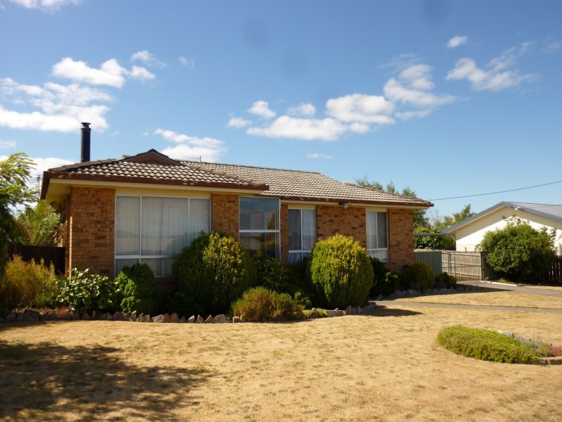 4 Duff Drive, Sheffield TAS 7306