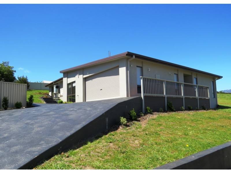 25-27 Smythe Street, Sheffield TAS 7306