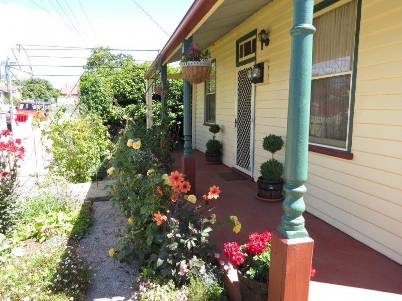 97 Main Street, Sheffield TAS 7306