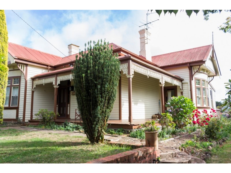 105 Main Street, Sheffield TAS 7306
