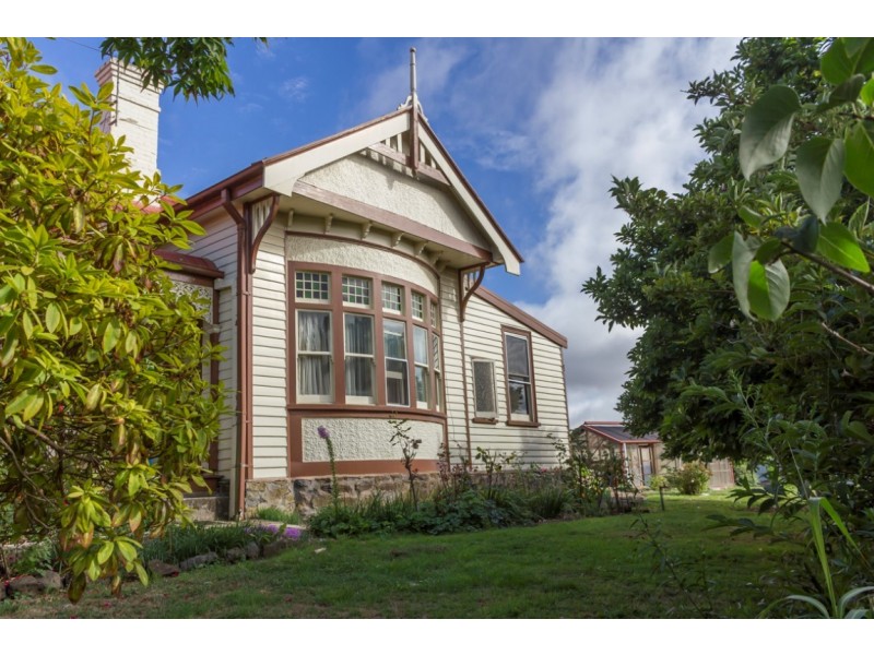 105 Main Street, Sheffield TAS 7306