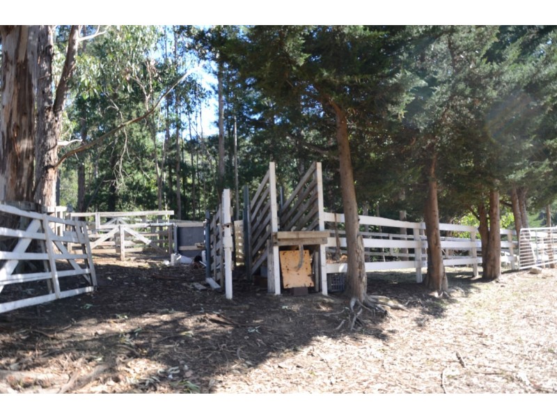 . Sheffield Road, Acacia Hills TAS 7306