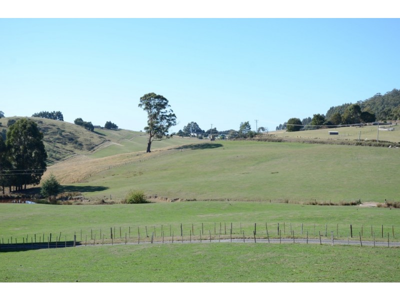 . Sheffield Road, Acacia Hills TAS 7306