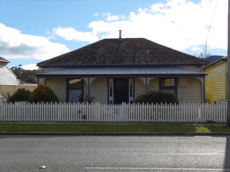 137 Main Street, Sheffield TAS 7306