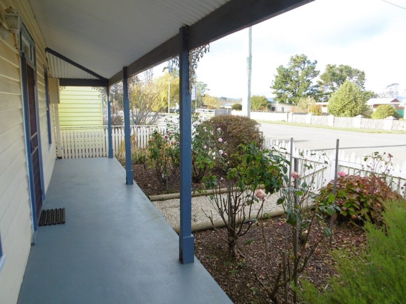 137 Main Street, Sheffield TAS 7306