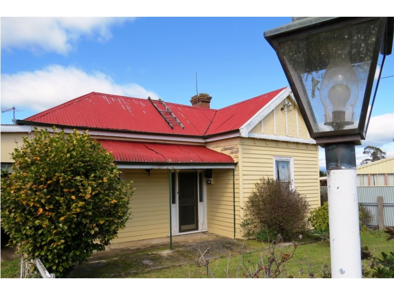 8 Johnson Street, Sheffield TAS 7306