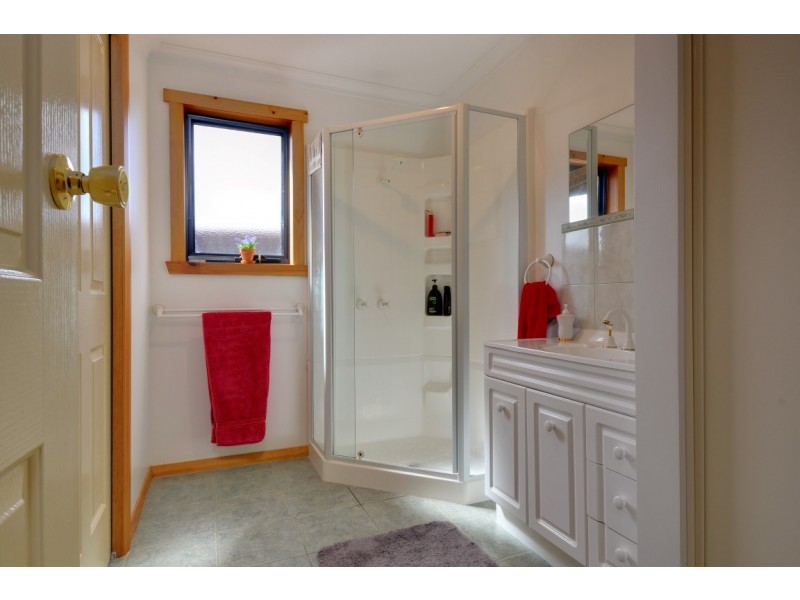 8 Crockers Street, Railton TAS 7305