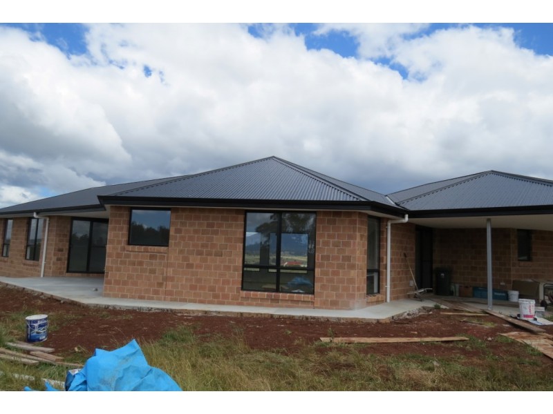 . Cables Road, Sheffield TAS 7306