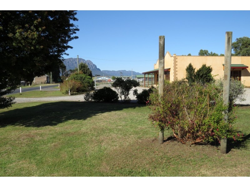 122 Main Street, Sheffield TAS 7306