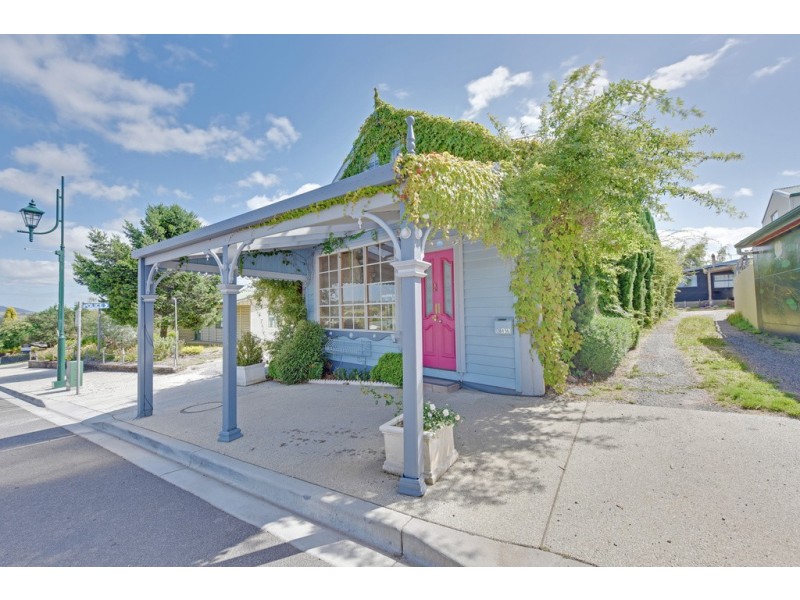 2/39 Main Street, Sheffield TAS 7306