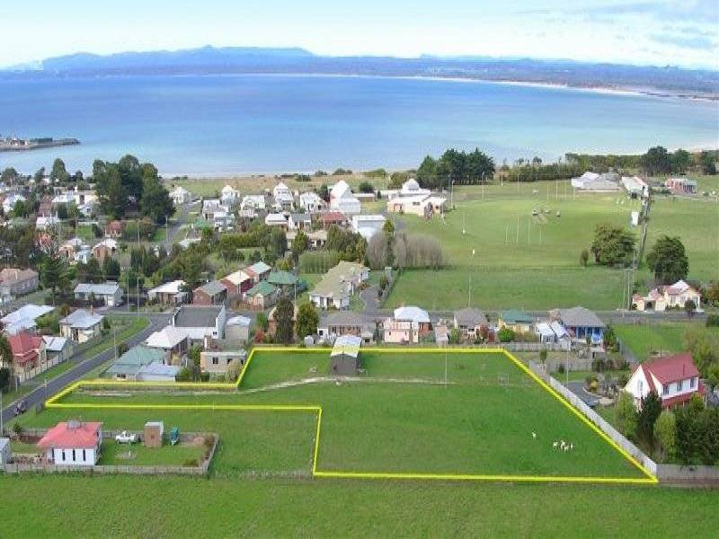 5 Albert Street, Stanley TAS 7331