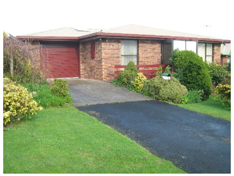 1/9 Robert Street, Smithton TAS 7330