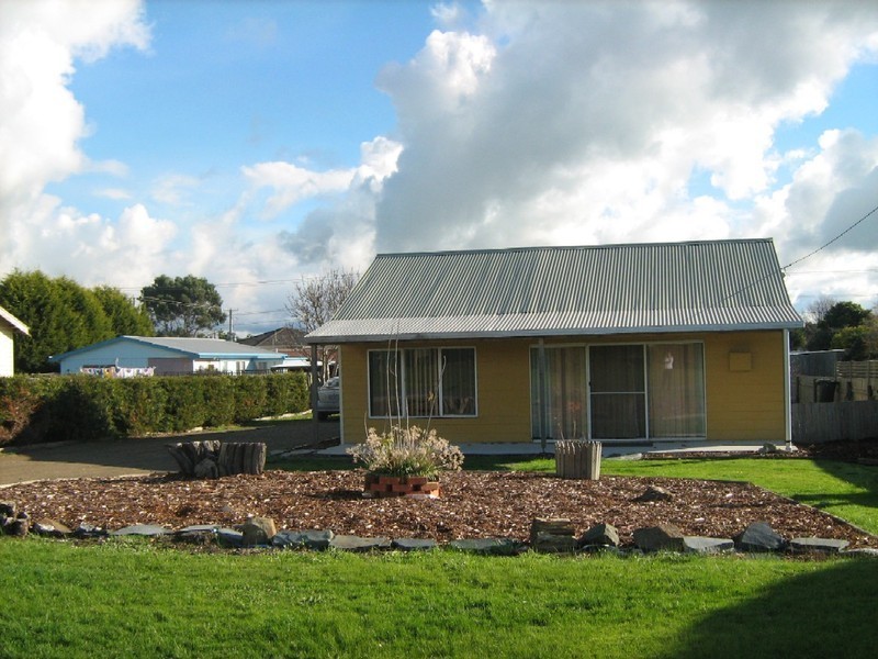 6 Grey Street, Smithton TAS 7330