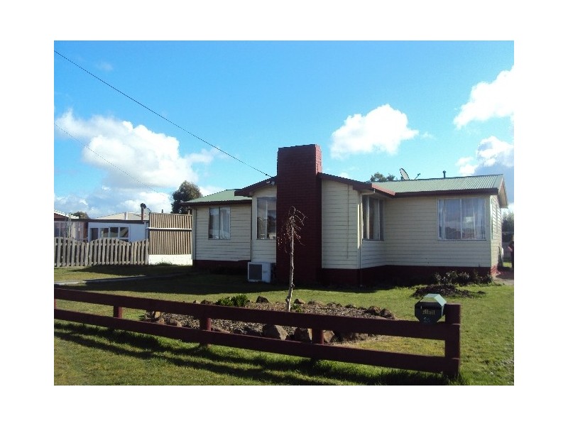20 Hellyer Street, Smithton TAS 7330