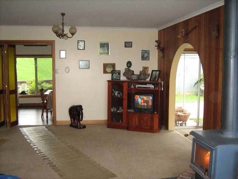 Smithton TAS 7330