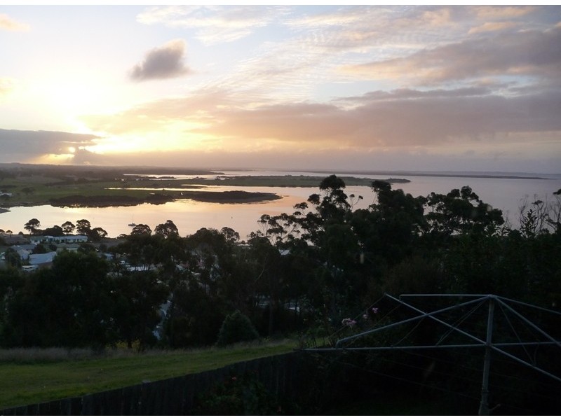 18 William Street, Smithton TAS 7330