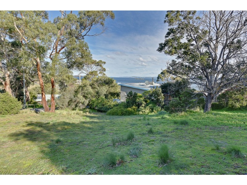 42 Myrica Street, Primrose Sands TAS 7173
