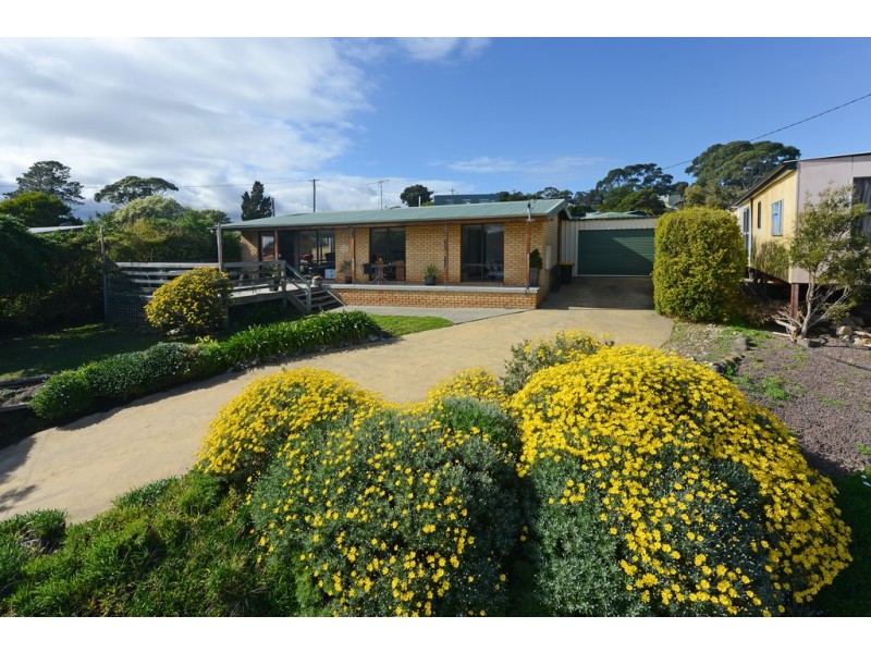 90 Carlton Beach Road, Dodges Ferry TAS 7173