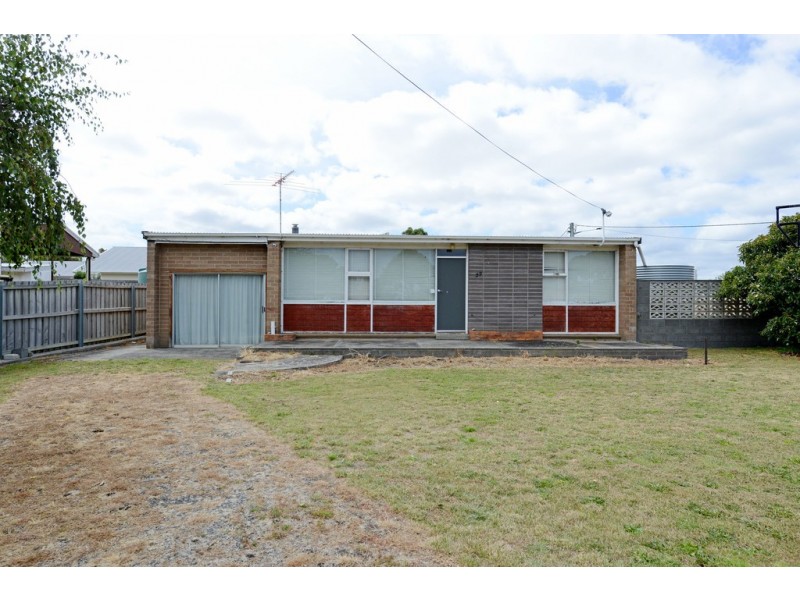 29 Tenth Avenue, Dodges Ferry TAS 7173