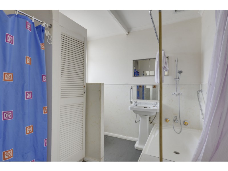 29 Tenth Avenue, Dodges Ferry TAS 7173