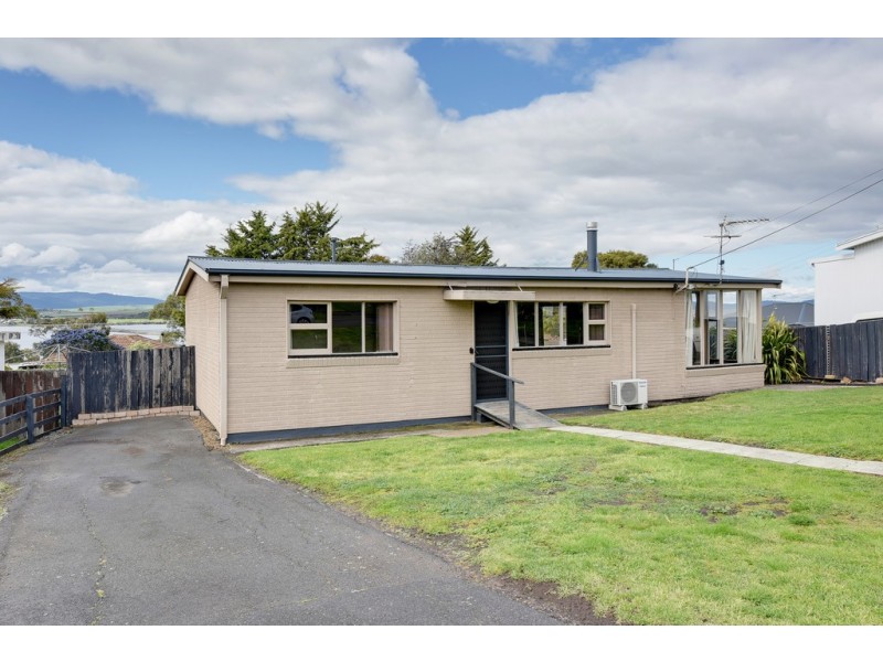 15 Third Avenue, Midway Point TAS 7171