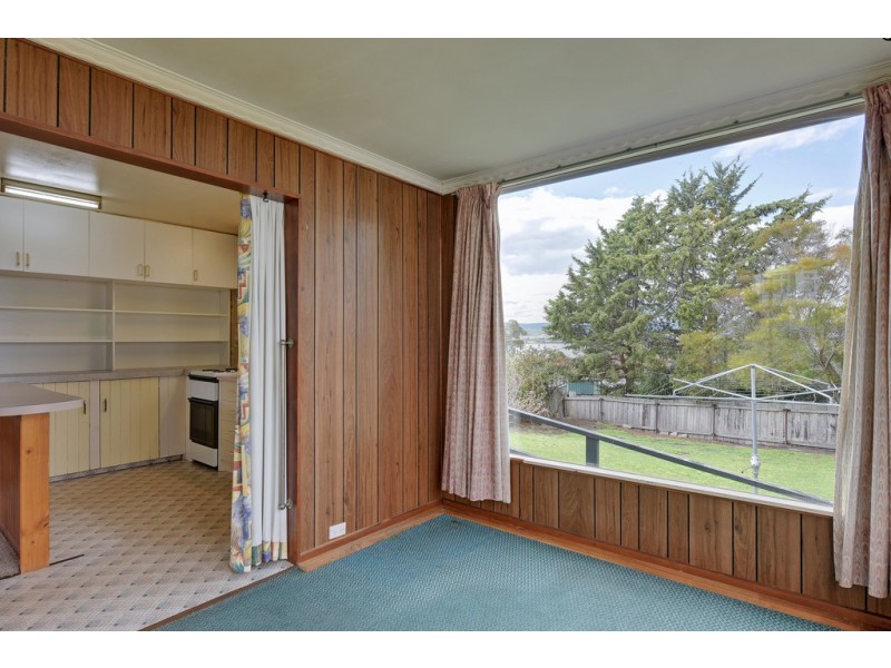 15 Third Avenue, Midway Point TAS 7171