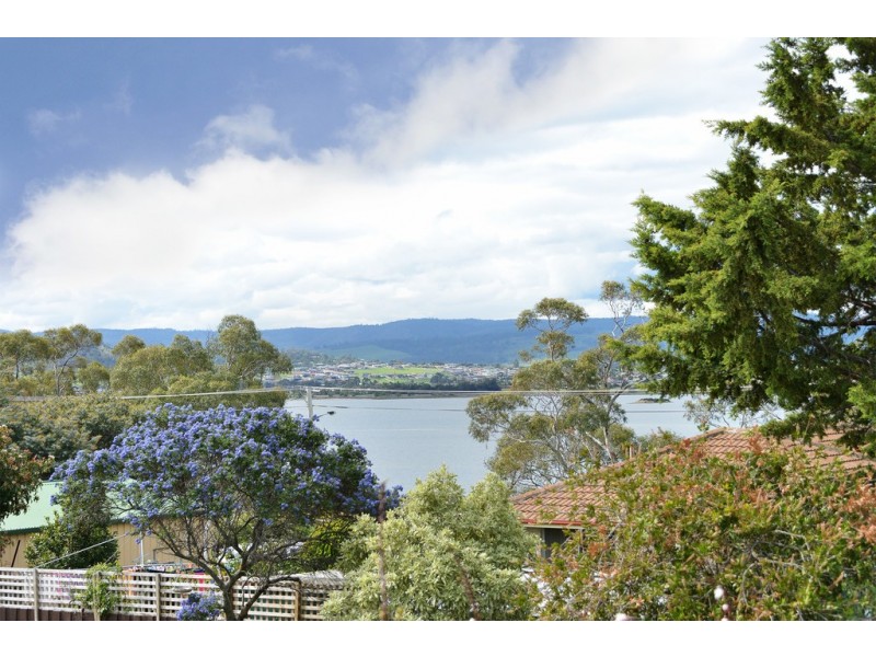 15 Third Avenue, Midway Point TAS 7171