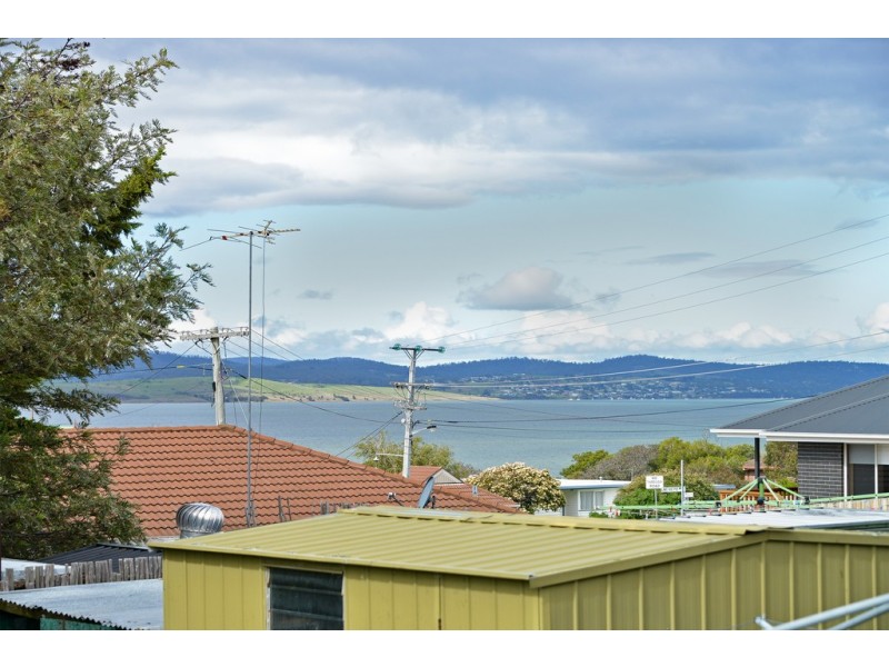 15 Third Avenue, Midway Point TAS 7171