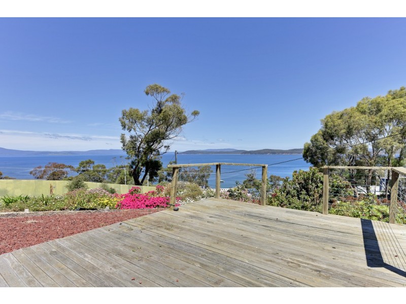 1-3 Broom Street, Primrose Sands TAS 7173