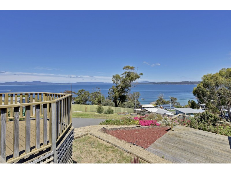 1-3 Broom Street, Primrose Sands TAS 7173