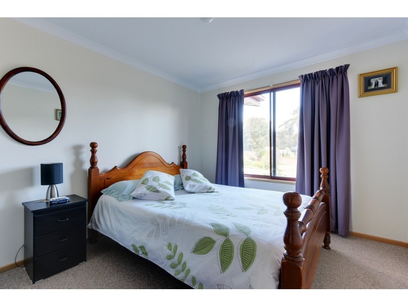 8 Carlton Court, Carlton TAS 7173