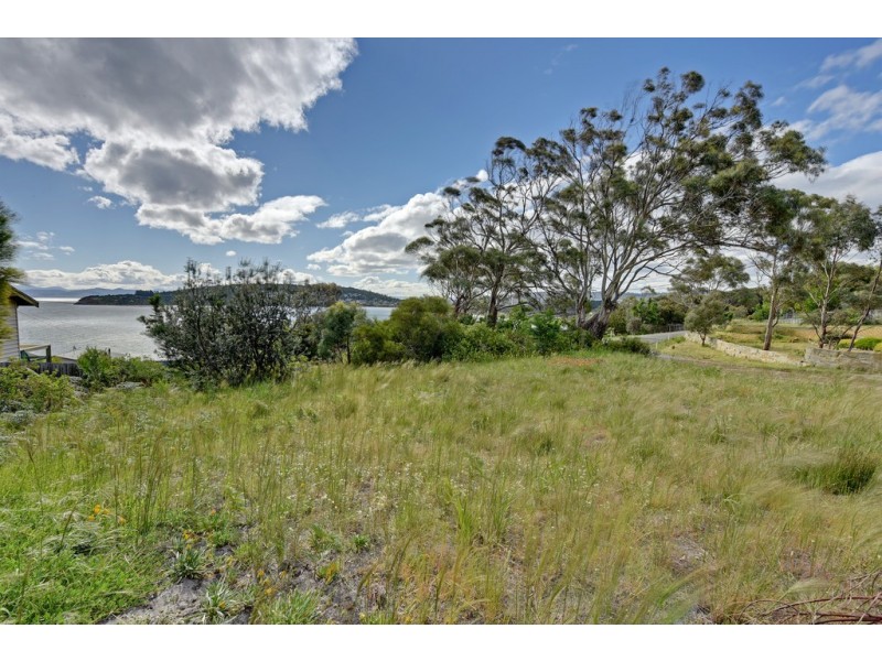 26 Grevillea Street, Primrose Sands TAS 7173