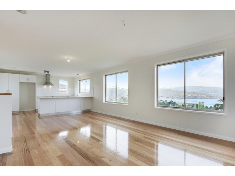 24 Lime Road, Lutana TAS 7009