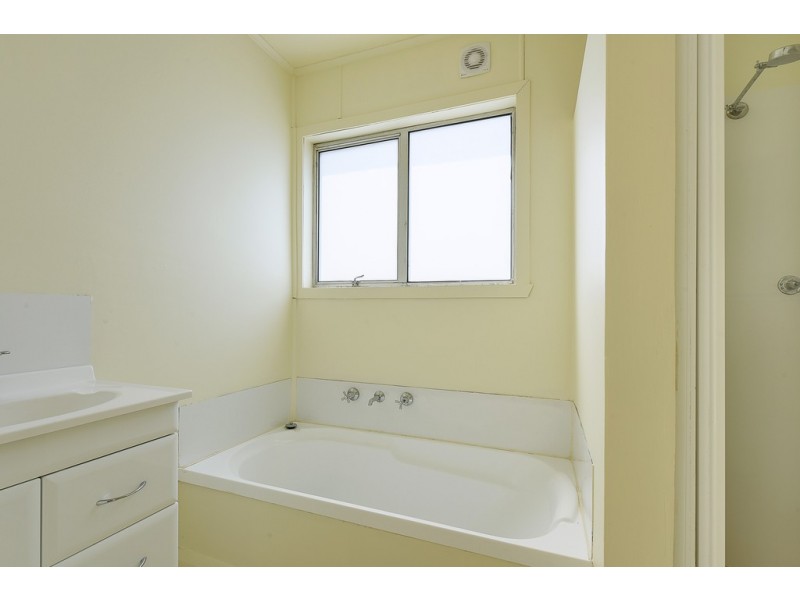 5 Third Avenue, Dodges Ferry TAS 7173