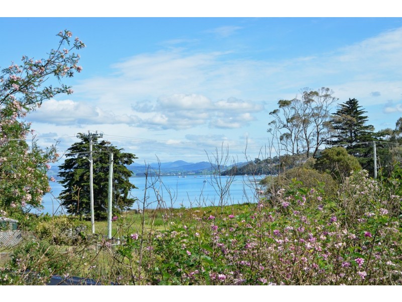 548 Old Forcett Road, Dodges Ferry TAS 7173